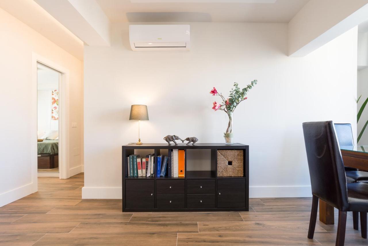 Bhost - Suite La Merced มาลากา ภายนอก รูปภาพ