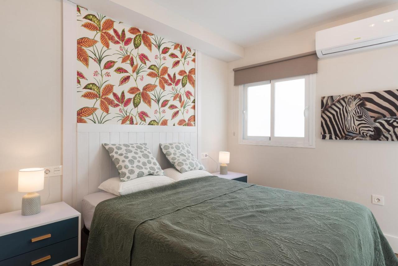 Bhost - Suite La Merced มาลากา ภายนอก รูปภาพ